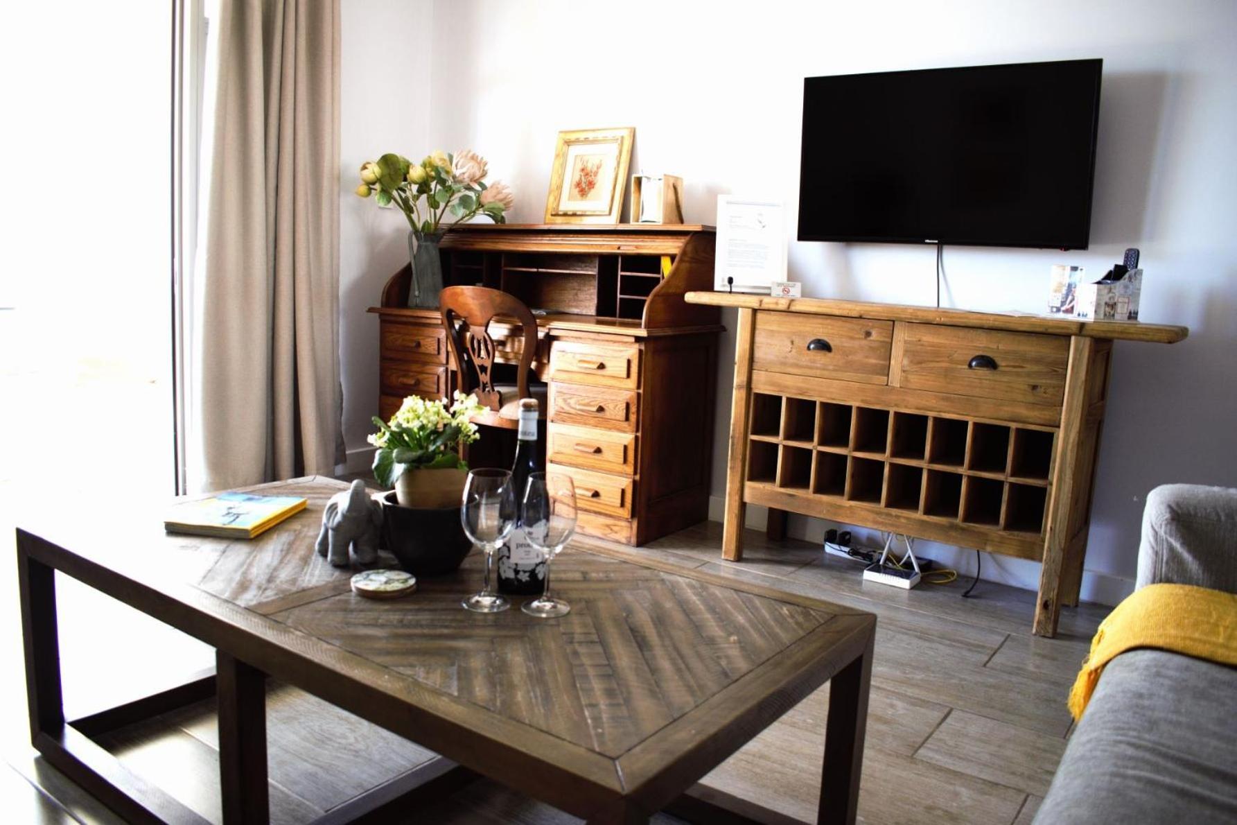 Spacious, Modern & Convenient Franschhoek Exterior foto